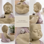 Statue Bouddha devant lotus